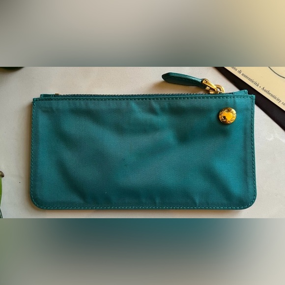 PRADA Tessuto Nylon coin pouch Keyring . Gold logo. Emerald color .Good - Picture 9 of 12